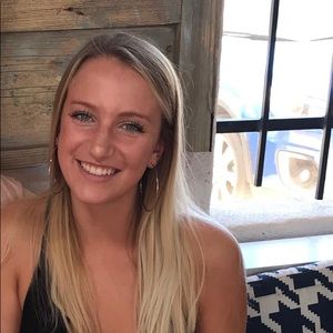 Meet your Posher, Paulina